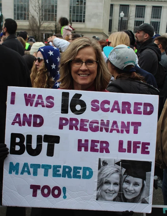memocobos's tweet photo. A las mamás las reconocemos y declaramos como heroínas 

#FollowProVida #MarchForLife #march4LIFE @realDonaldTrump @POTUS #whywemarch @March_for_Life @StudentsforLife @UnplannedMovie #canadiansforlife @RebeccaKiesslin #savethe1 #conceivedinrape #prolifeman @40daysforlife https://t.co/PgjUJb5mUM
