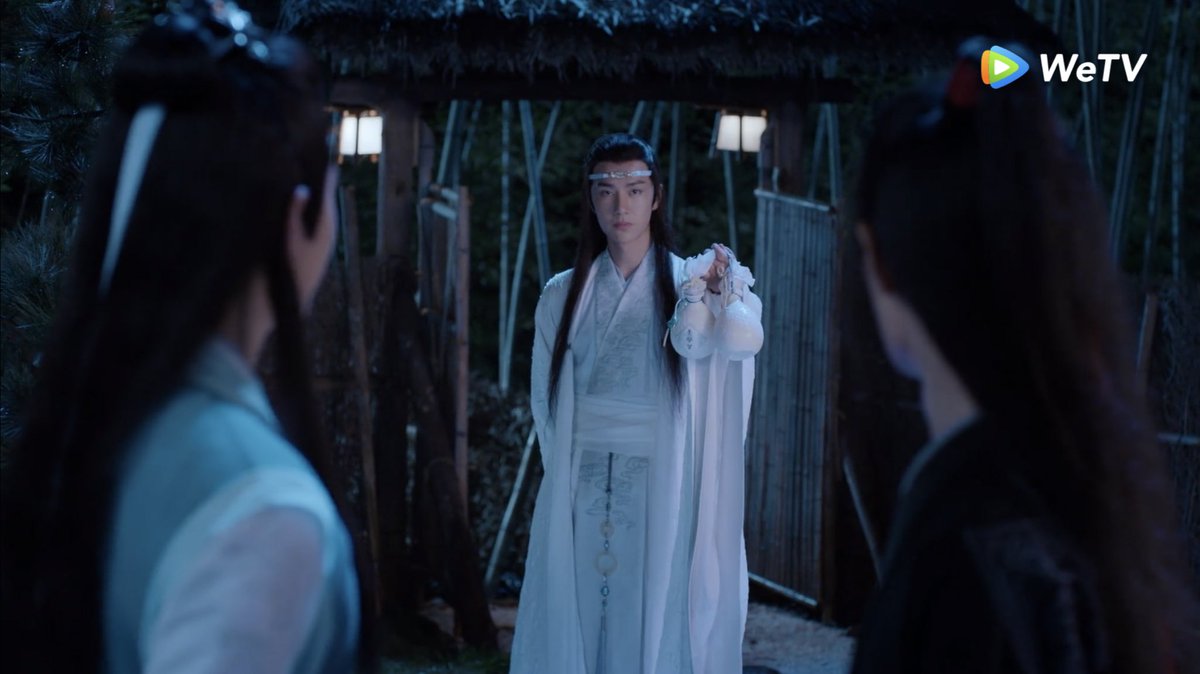 he didn’t just get wwx emperors smile,,, he’s literally serving him the liquor.