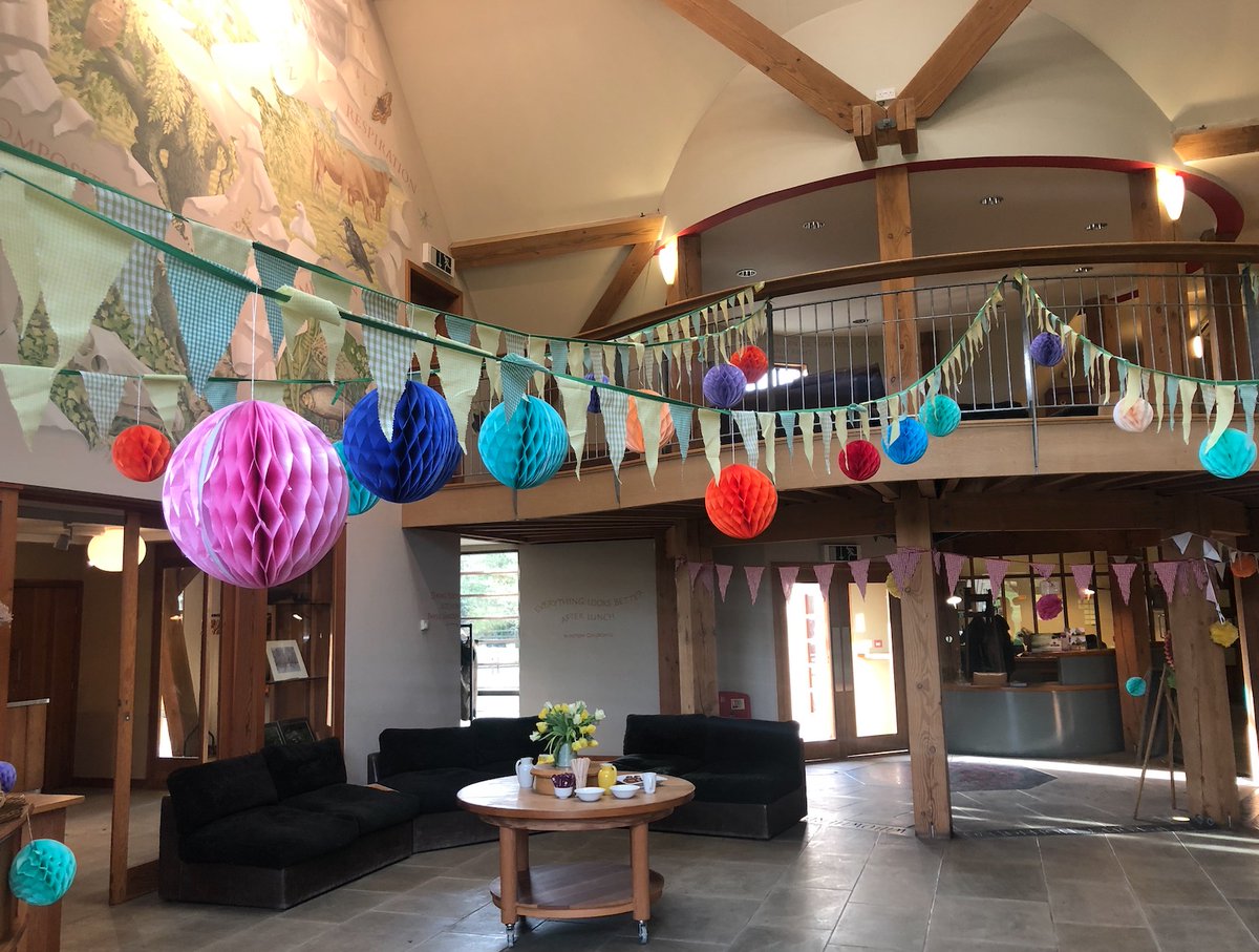 We have got <a href="/AngelaRinM2016/">Angela Ryan</a> from Recovery in Mind in the centre today! Love how they have made the centre look so colourful! #recovery #in #mind recoveryinmind2016.com/about-us