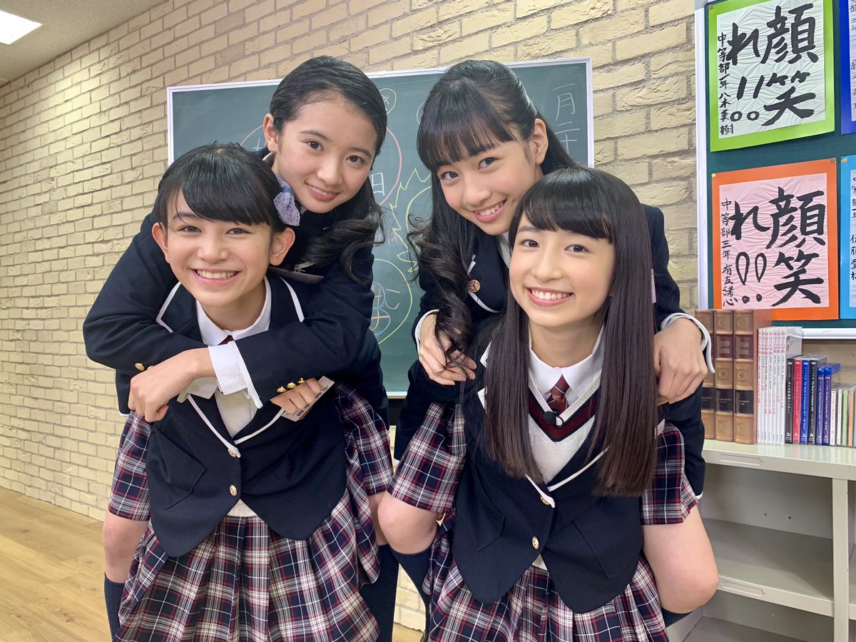 さくら学院 職員室 本日のfresh マンデーは メンバーが自分が国王だとして 国旗 国の形やスローガンなど自由に考えた オリジナ王国 を発表しました 皆さんはどの王国が良かったですか 明日は東京でも雪が降る可能性があり寒いようですが 体調には気を