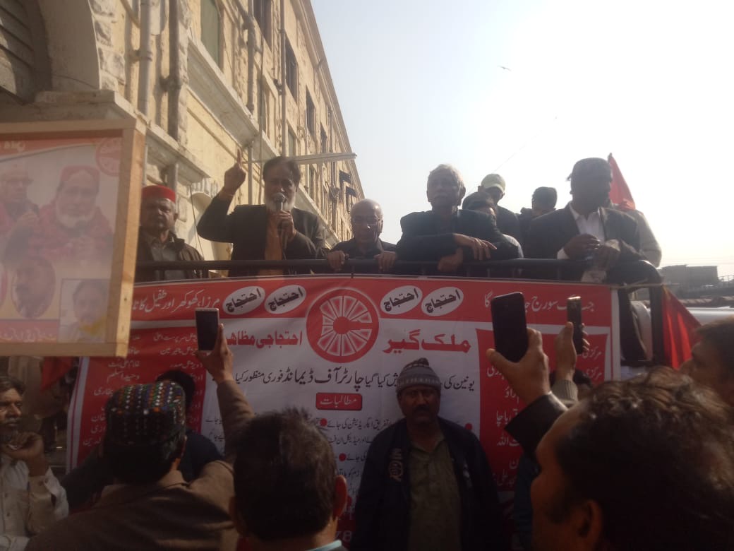 🙌🏾 #UnionWin! Rail workers in Pakistan held protests in nine cities - the government has agreed to some of their demands, they will take further action in March if all demands are no met. #ITFrailways #WeAreITF @ITF_DelhiOffice