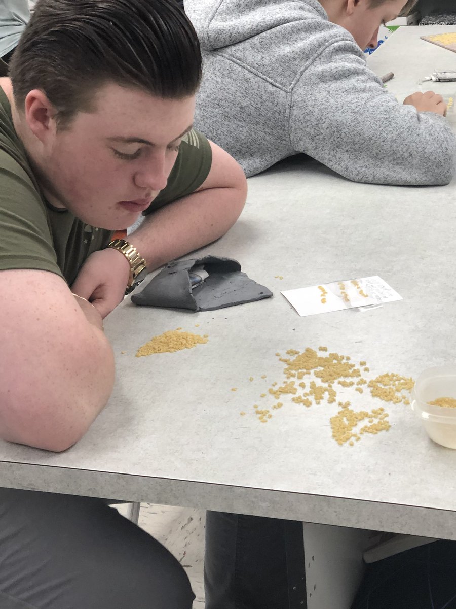 grahammsart's tweet photo. 8th graders making clay envelopes and letters to themselves. https://t.co/bqPnfkIozg