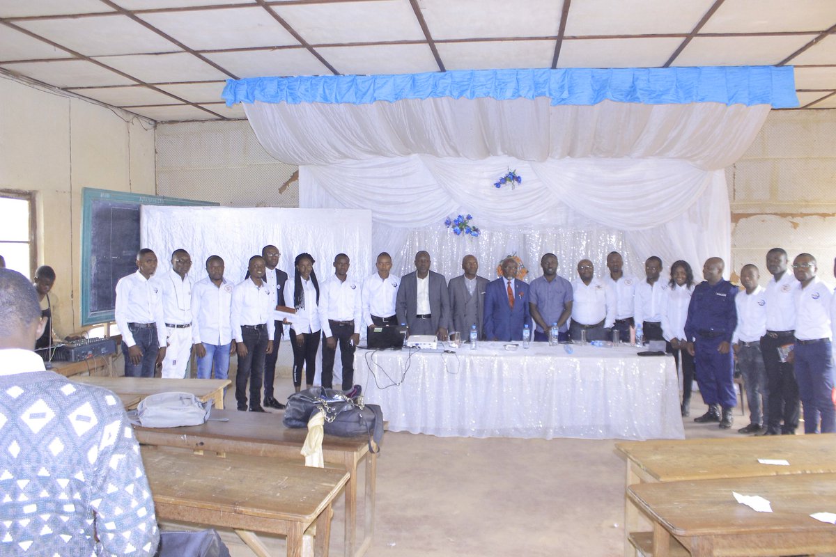 InterSciences's tweet photo. Conférence:
 "ACCIDENTS DE TRAFIC ROUTIER EN VILLE DE BUTEMBO".  
Recommandations : formation préalable en code de la route tout conducteur,  besoin de service urbain des urgences à Butembo, ..

Inter Sciences 
 
 @MinSanteRDC @MairieButembo https://t.co/1iIBXd5tdZ