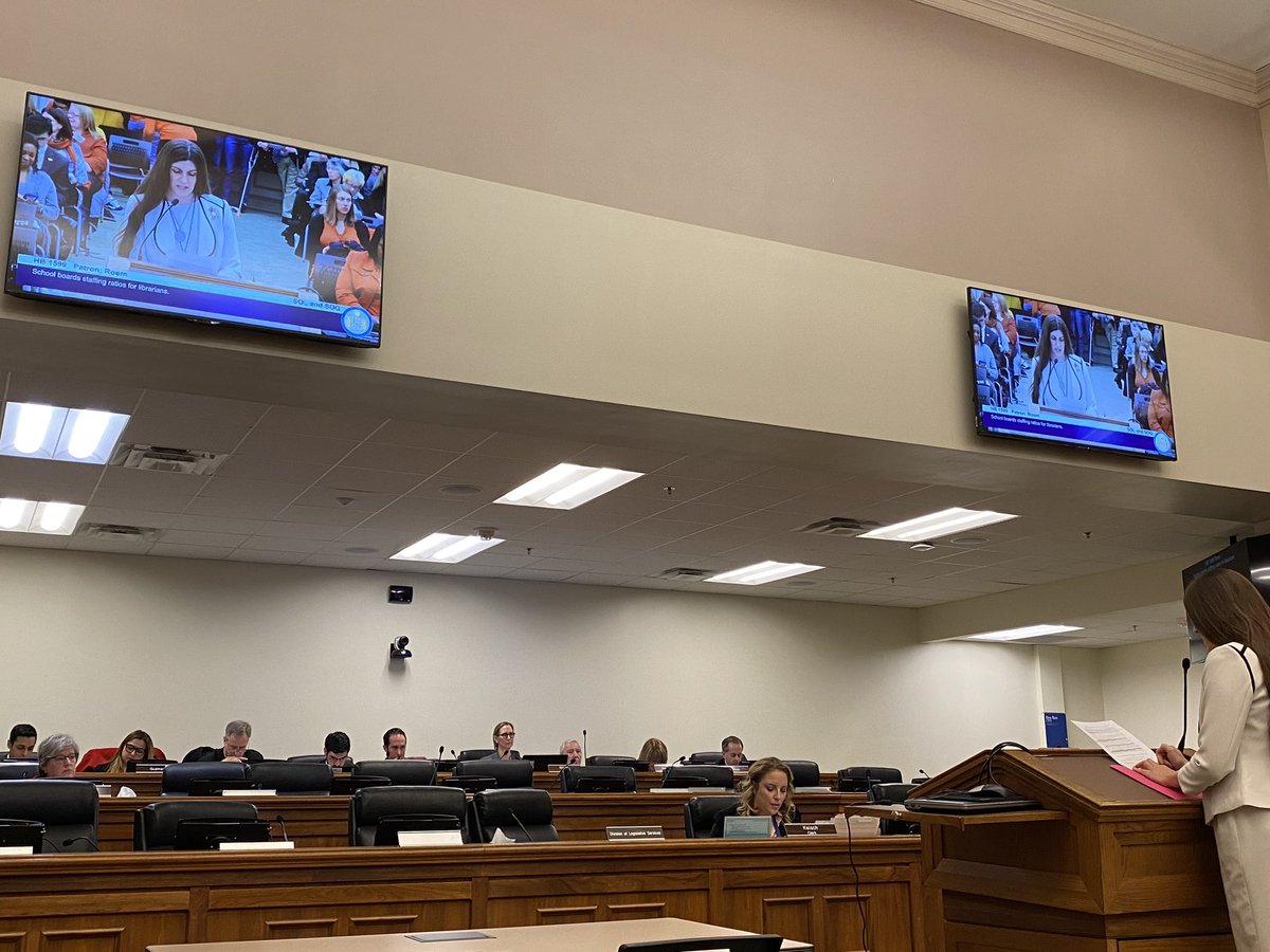 CarlaOkouchi's tweet photo. HB 1599 School Board staffing ratios for librarians. Thank you @pwcdanica our librarians are very important and one of our children’s favorite place to find the joy of reading. #RedForEdVA https://t.co/l0yGkEMx5v