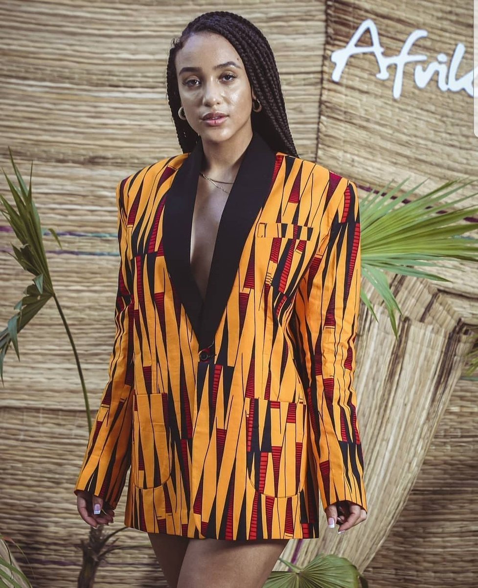 DannResidence's tweet photo. @afrikrea #AfrikreaHolidays 🔥 @msabigailj is a vision in this amazing blazer.⠀⠀
.⠀
@amdecoafrica
📸 : @bskwe.pictures 
Set by @dharrren⠀
Blazer: @tufafii ⠀
#afronation #yearofreturn #africanfashion #dannresidence #accra #eastlegon #ghana #ghanaian #africa #bedandbreakfast https://t.co/5ap8Q1Ocv3