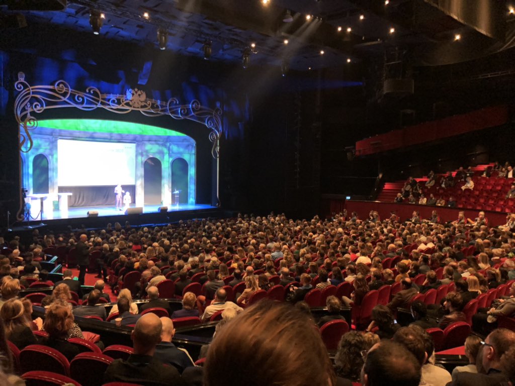 Nog een half uur en dan gaan we starten met een 1e aanzet de #eed van #Hippocrates een #update te geven <a href="/icthealth_NL/">ICT&health | NL</a> , met dan <a href="/dnzkox/">Dennis Kox, KNO-arts</a> en <a href="/langefrans/">Lange Frans</a> <a href="/de_specialisten/">Federatie Medisch Specialisten</a>  we starten met #laatdoktersdokteren #DataDrivenDoctor : youtu.be/XXGaNlK5S1I