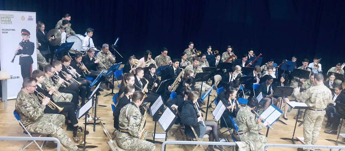 Delighted to welcome the Band of the Irish Guards today. They are going to be working with our Wind Orchestra #getinvolved #britisharmymusic