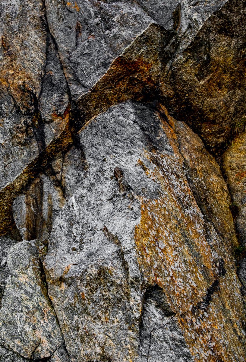 Located on the unspoiled and rocky coast of Sweden, this Archipelago summer house is a modernized holiday home embracing all aspects of family life. The wooden structure is harmoniously merged with the surrounding nature.