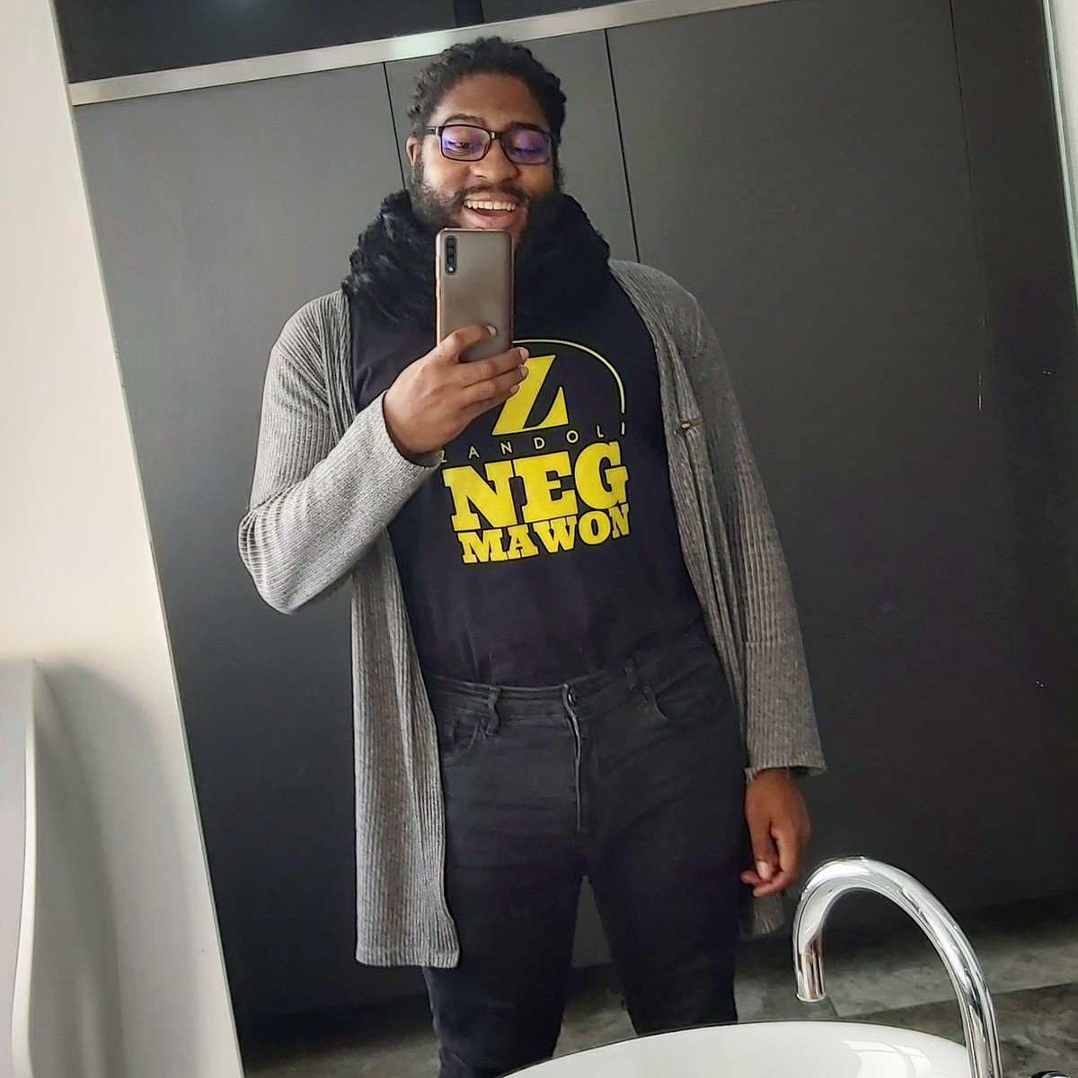 aChildOf2Worlds's tweet photo. Loving my new Nèg Mawon t-shirt from @WearZandoli! Fashion which represents my ancestry is deeply special to me and I urge all Caribbean people to purchase from the range at https://t.co/ByawhMmxRC

Let's support and keep it #StrictlyLocal 🇩🇲! #smallbusiness #supportlocal https://t.co/wnNPZi6iK7