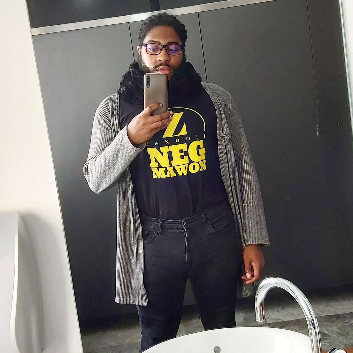 Loving my new Nèg Mawon t-shirt from <a href="/WearZandoli/">Zandoli.co.uk</a>! Fashion which represents my ancestry is deeply special to me and I urge all Caribbean people to purchase from the range at zandoli.co.uk

Let's support and keep it #StrictlyLocal 🇩🇲! #smallbusiness #supportlocal