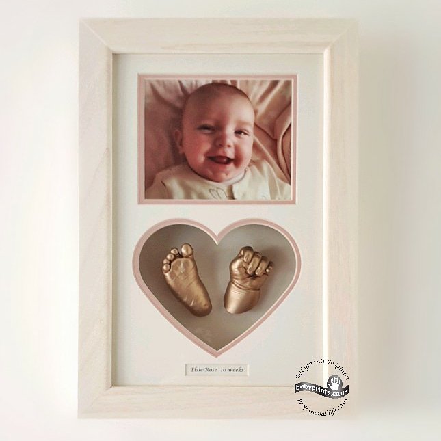 BabyprintsBH's tweet photo. Nothing can beat having your baby's gorgeous smile captured and framed with her little hand and foot
This smile melted my heart and it is definitely the best for our photo frames
If you would like to have your baby's hands and feet cast, please contact kim.martin@babyprints.co.uk https://t.co/ACaf4vcrqw