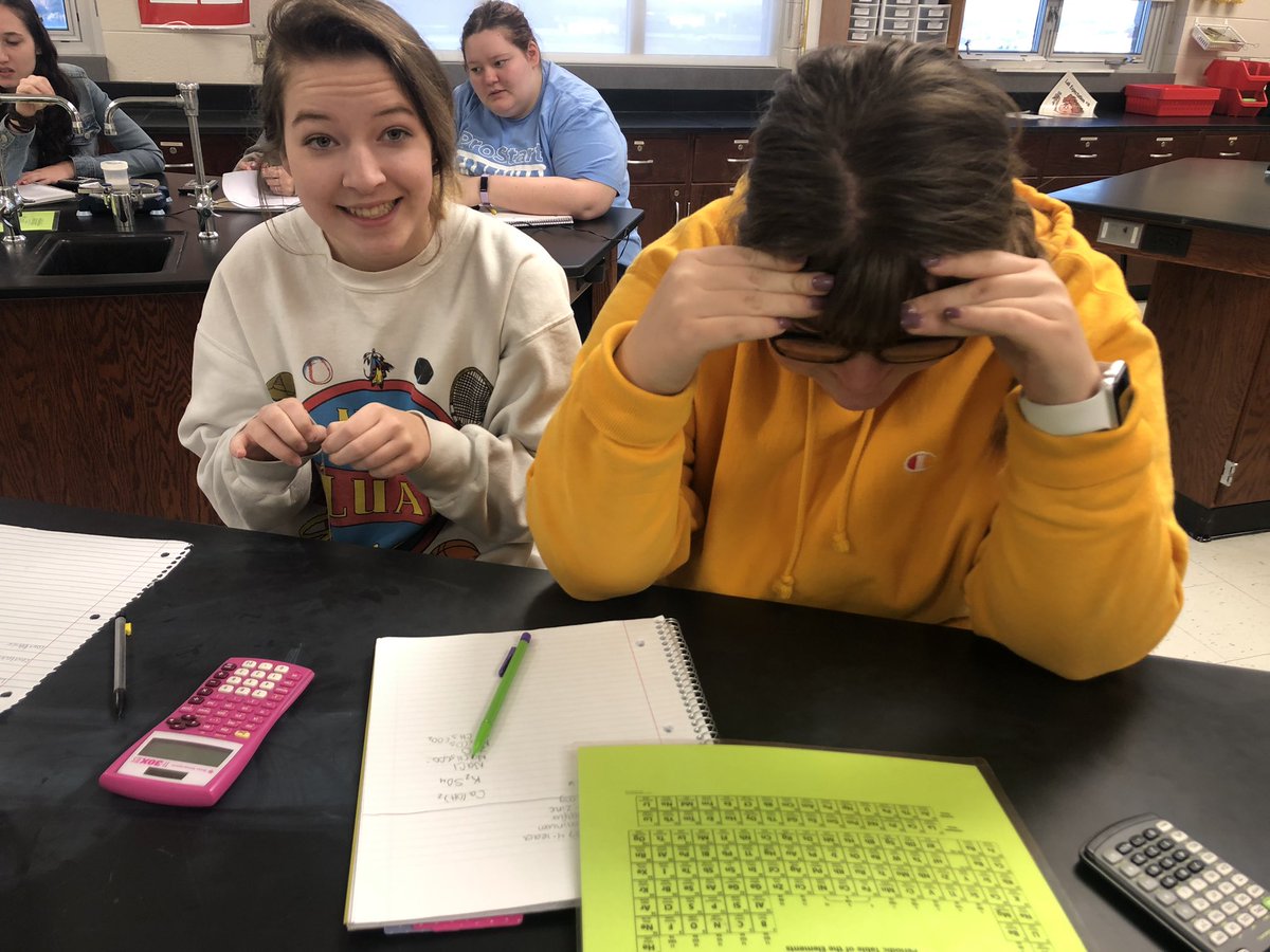 WillardScience's tweet photo. Challenge lab.  What compound is in the container? https://t.co/NkjTW7dvU6