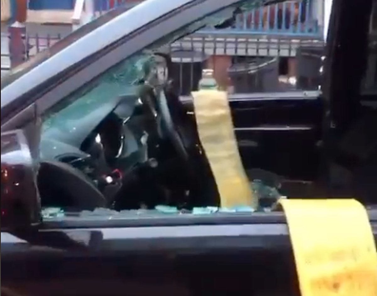 njdotcom's tweet photo. Firefighters smash minivan’s windows, run hose through front seats to reach hydrant https://t.co/I0WSlymBir https://t.co/dnnCQu33KA