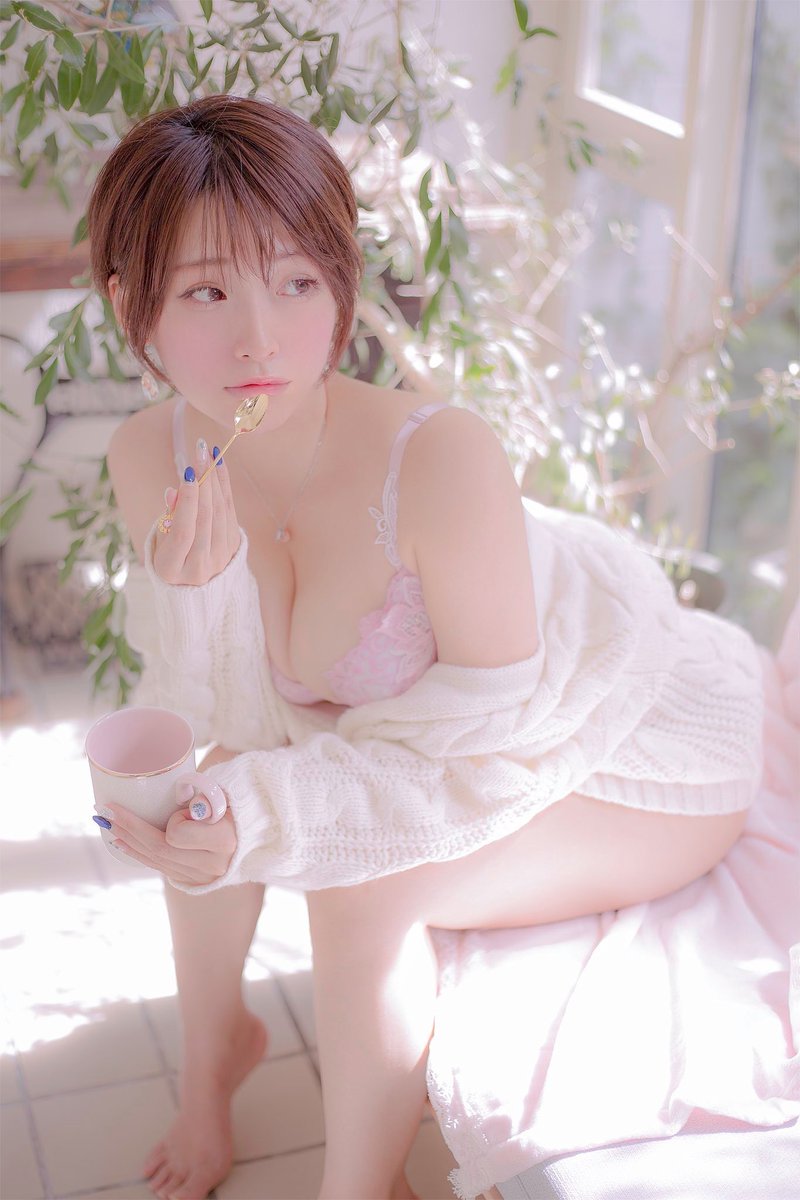 フォロワー700人突破！
over 700 followers!

Kira Shiina
(Cosplayer, Gravure, Japan)
#椎名煌 #japanesegirl