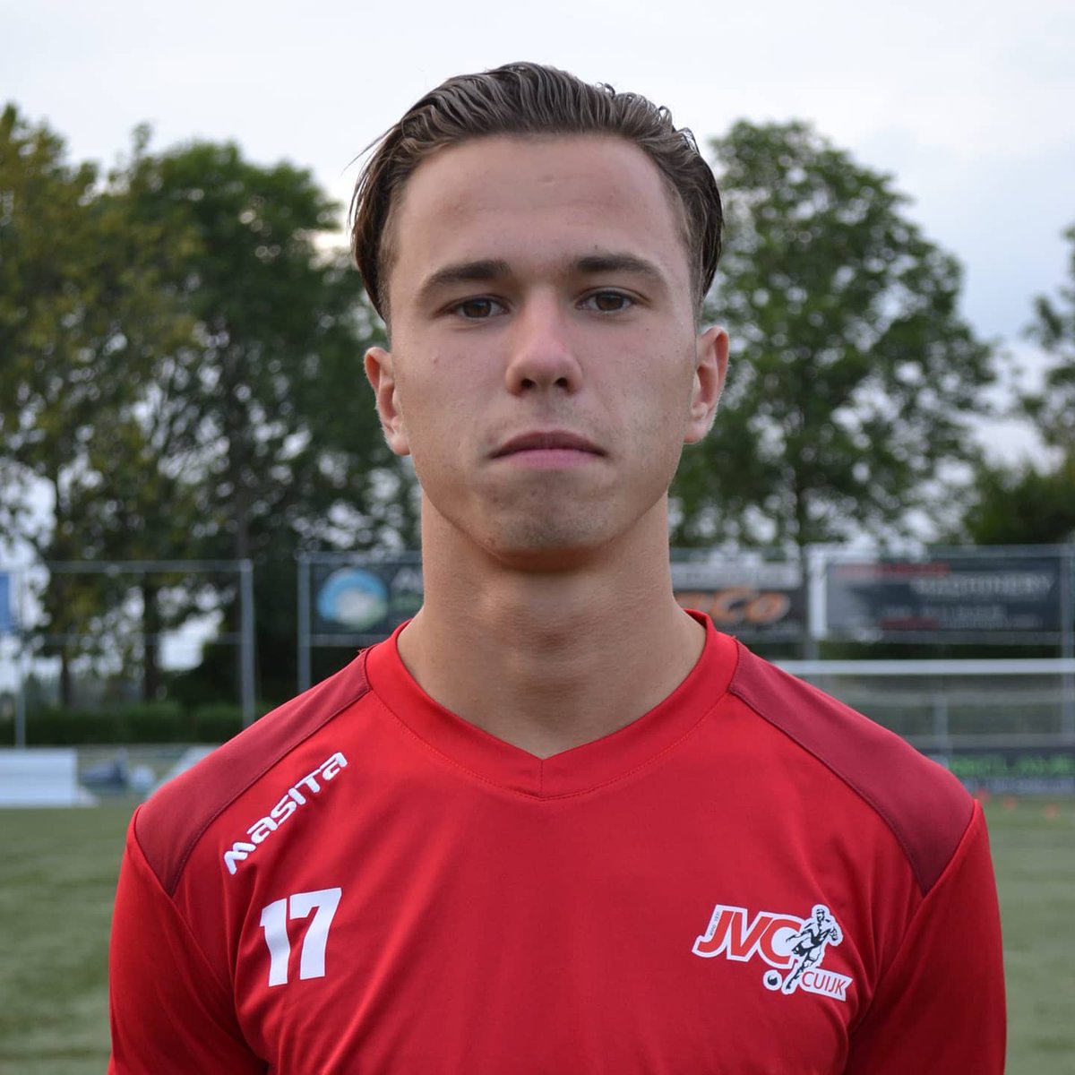 JvcKern's tweet photo. We kunnen er een heel lang verhaal van maken. Zoveel zeggen over Paco. Maar we hebben er kortweg geen woorden voor.
Onze harten huilen, Paco rust zacht❤ https://t.co/eylAzoA9la