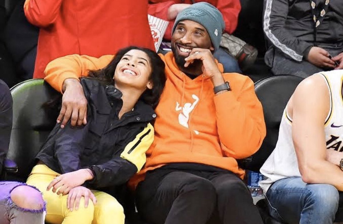Kobe’nin tavsiyesine kulak verin: 

“İyi vakit geçirin. Hayatın tadını çıkarın. Hayat çıkmaza girmek ve cesaret kırmak için çok kısa. Hareket etmek zorundasınız. Devam etmek zorundasınız. İşleri sırasıyla yapın, gülümseyin ve yolunuza devam edin.”