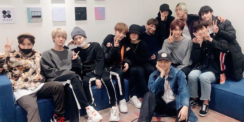 bighitstands's tweet photo. ເບິ່ງຮູບພວກນີ້ເທື່ອໃດກາຮູ້ສຶກອົບອຸ່ນນນ #ແງງງງງຮັກສຸດແລ້ວຮູ້ບໍ່🥺 #txtlao #Maolao #ARMYlao #bighitstandlao #btslao https://t.co/2WT7ETJaM3
