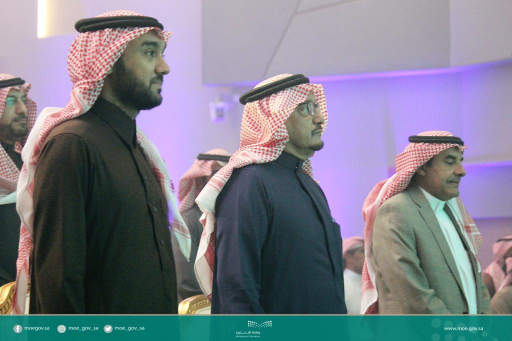 moe_gov_sa's tweet photo. سمو رئيس هيئة الرياضة ومعالي #وزير_التعليم يدشنان النسخة الثانية من #دوري_المدارس لكرة القدم
https://t.co/lrcppMvazD https://t.co/uvS2uzwKNe
