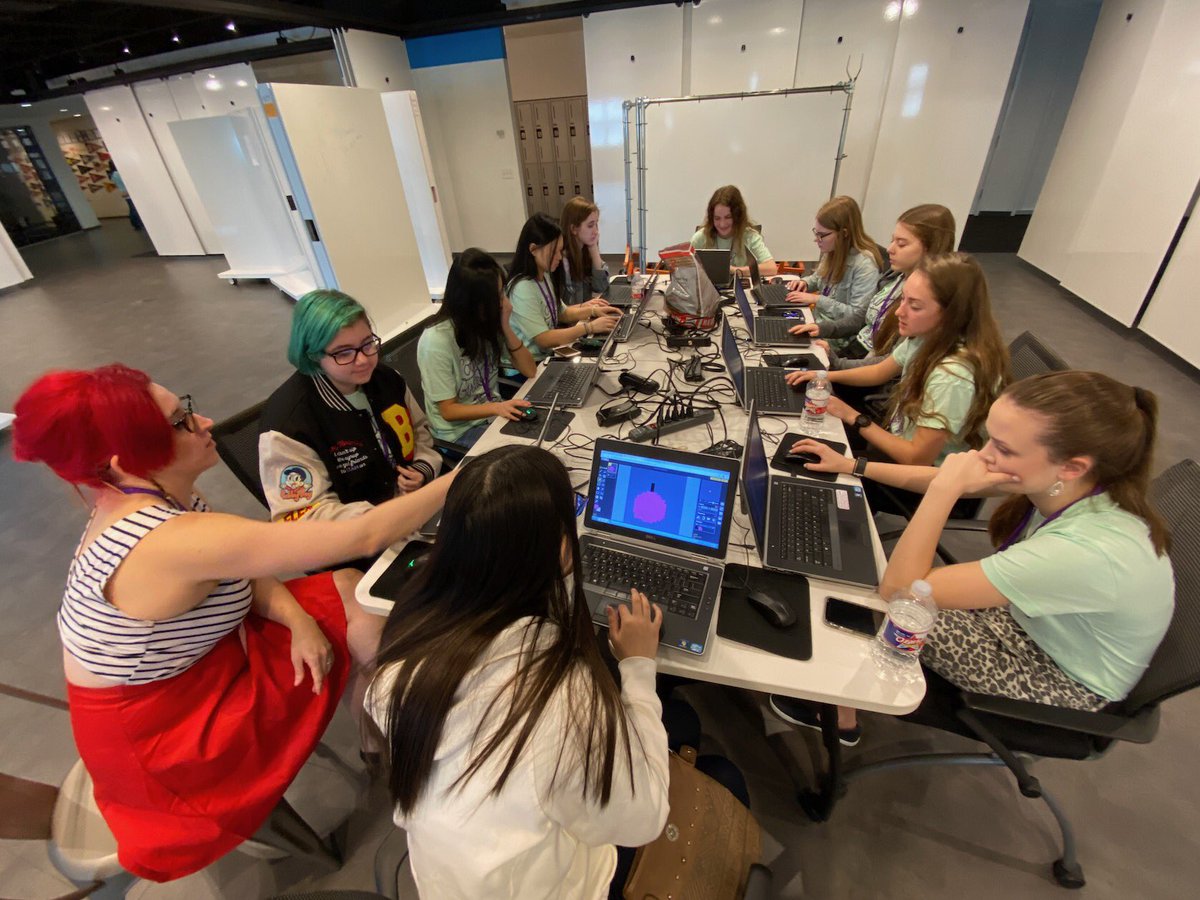 AdilsonChicoria's tweet image. RT ibmdesign &quot;RT poofichu: This weekend I had the privilege of co-organizing our 5th annual #CountryGirlsCode event. We had high schoolers from 9 rural Texas districts visit ibmdesign to learn from 11 women mentors who work in all different fields of… https://t.co/f7SzEDiFk8&quot;