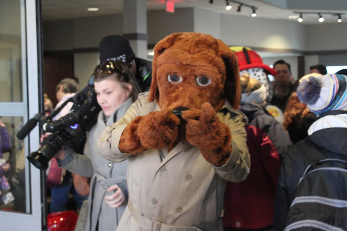 <a href="/OllyOtterSC/">Olly Otter ❇️</a> <a href="/CLTKnightsHomer/">Homer the Dragon</a> <a href="/SirPurr/">I'M THAT BEAR</a> <a href="/CLTMotorSpdwy/">Charlotte Motor Speedway</a> <a href="/SplitSecondSnd/">Split Second Sound</a> <a href="/HITS961/">HITS 96.1</a> This guy was there too.