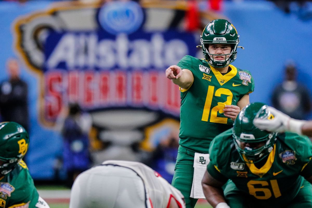 All glory to God! So excited to announce that I’ve just received my first offer from Baylor University. Sic’em! <a href="/CoachDaveAranda/">Dave Aranda</a> <a href="/CoachShawnBell/">Shawn Bell</a> <a href="/CoachFedora/">Larry Fedora</a> @Kirk_BryantBU