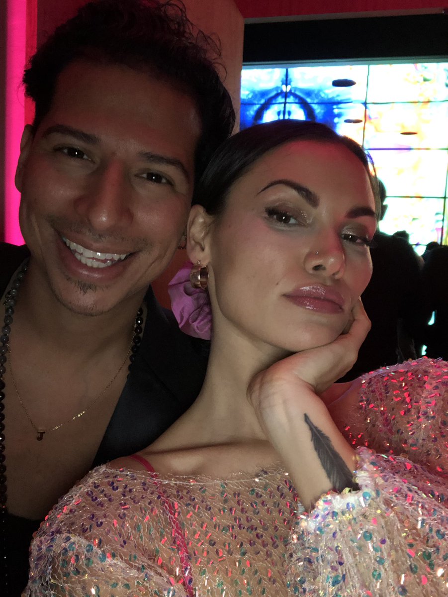 jPinNotes's tweet photo. #RepublicGrammys 2020 Thank you @RepublicRecords for having us.
.
Shout out to my coolest client ๐@iam_mardyny
.
Lovely meeting the wonderfully talented @SineadHarnett
#jPinNotes #PRLife #Grammys #ForTheCulture #CreatorsOfColor #MondayMotivation https://t.co/z1yeEIZN8j