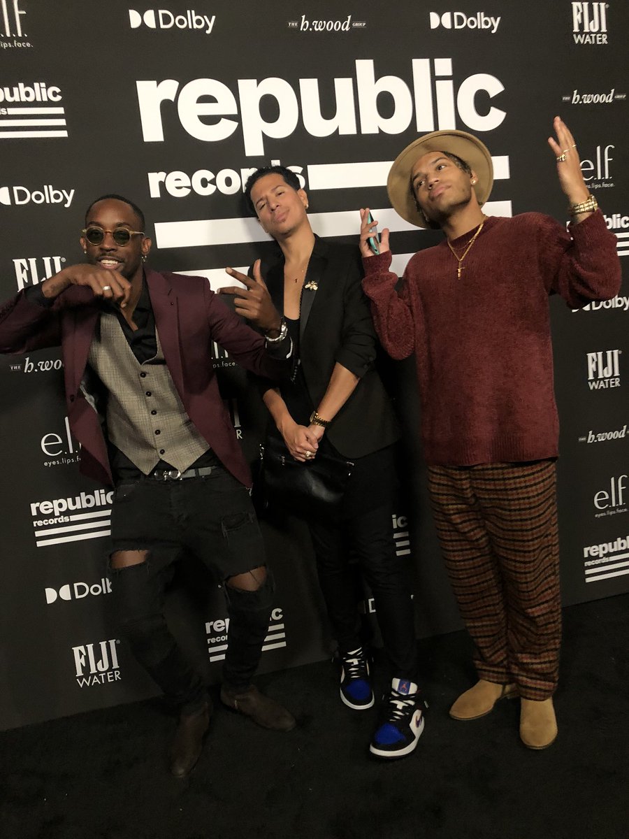 jPinNotes's tweet photo. #RepublicGrammys 2020 Thank you @RepublicRecords for having us.
.
Shout out to my coolest client ๐@iam_mardyny
.
Lovely meeting the wonderfully talented @SineadHarnett
#jPinNotes #PRLife #Grammys #ForTheCulture #CreatorsOfColor #MondayMotivation https://t.co/z1yeEIZN8j
