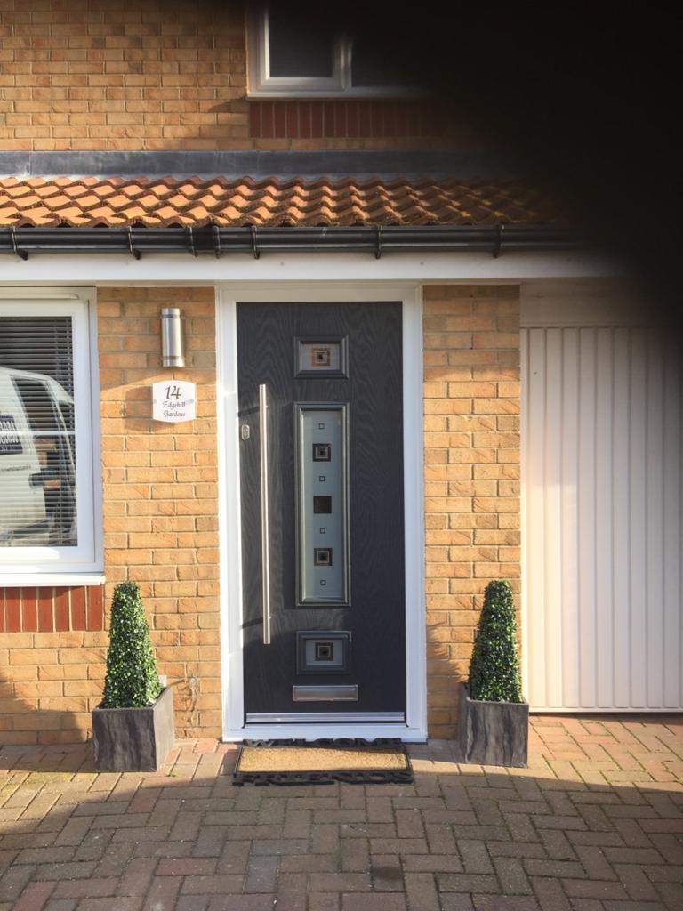 Marton_Windows's tweet photo. Cityspire styled compostie🖤🖤 https://t.co/qnc0d2H6iW
