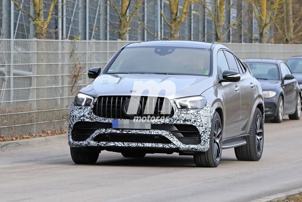 motorpuntoes's tweet photo. Nuevas fotos espía del Mercedes-AMG GLE 63 Coupé 4MATIC destapan al SUV deportivo
https://t.co/78zkj0l1EA
@MBenzES_prensa @MercedesAMG #Mercedes #AMG #GLE63 #Fotosespia #Spyshots #AMGGLE63 #Coupe #MercedesAMGGLE63Coupe #SUV @MBenzEspana https://t.co/lhII7A3yq6