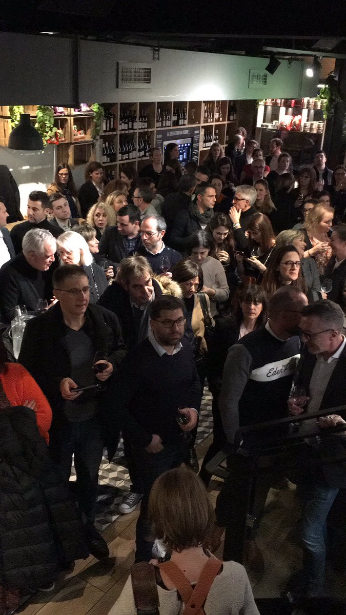clubdelacom_'s tweet photo. On est quand même un peu nombreux ! Fête des vœux de @ClubComMP #clubcom https://t.co/9m7onNqc55
