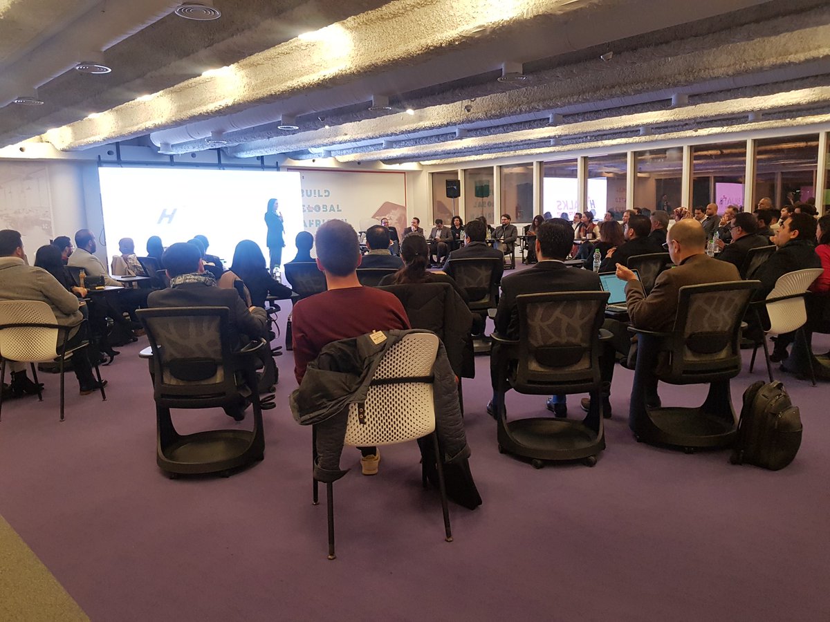 DibKeltoum's tweet photo. En direct du 1er #HSEVENTALKS 
#entreprenariat #intelligence #collective https://t.co/DnNAebAqUP