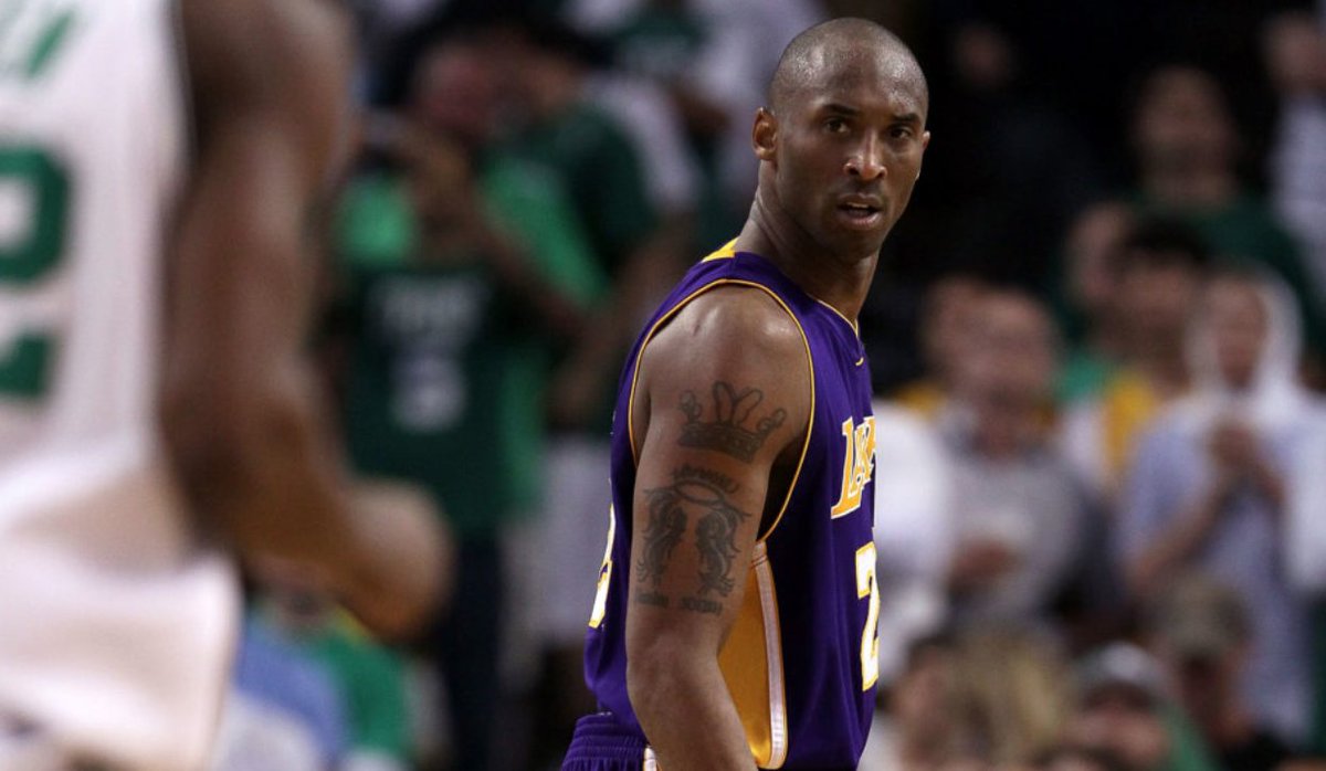 Some days the alert would buzz at 2:30 a.m. and stir Mike Procopio’s wife. She would roll her eyes, knowing one of the greatest basketball players ever had summoned her husband again  — <a href="/ByJayKing/">Jay King</a> on Kobe Bryant
 theathletic.com/1564170/2020/0…