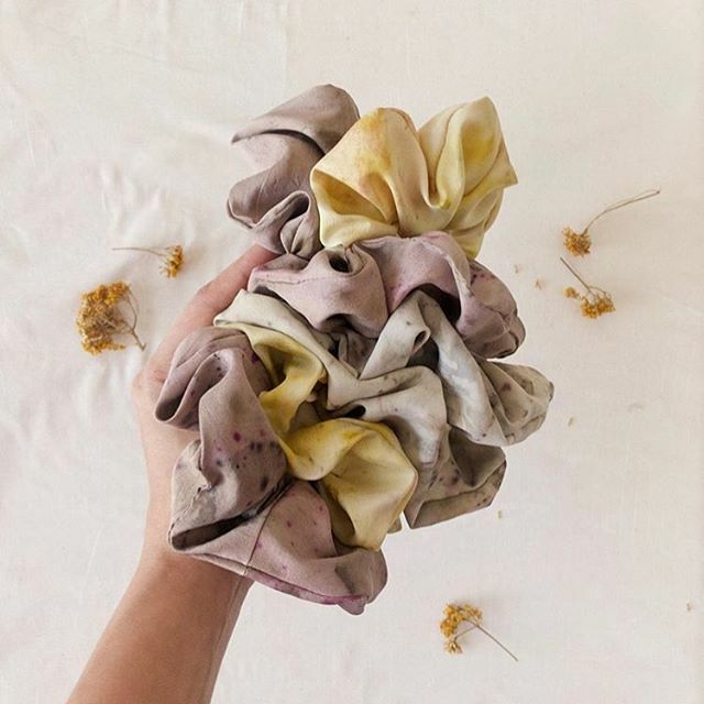 CraftedDom's tweet photo. Scrunchies! These beautiful soft colours are all naturally died. So pretty right! Lovely work from @melo.handmades .⠀
.⠀
.⠀
#handmade #handmadeinaustralia #madeinaustralia #australianmade #makersmovement #makersgonnamake #handsandhustle #creativelife… https://t.co/Pcm48gSjdR https://t.co/0zFg9qXzcE