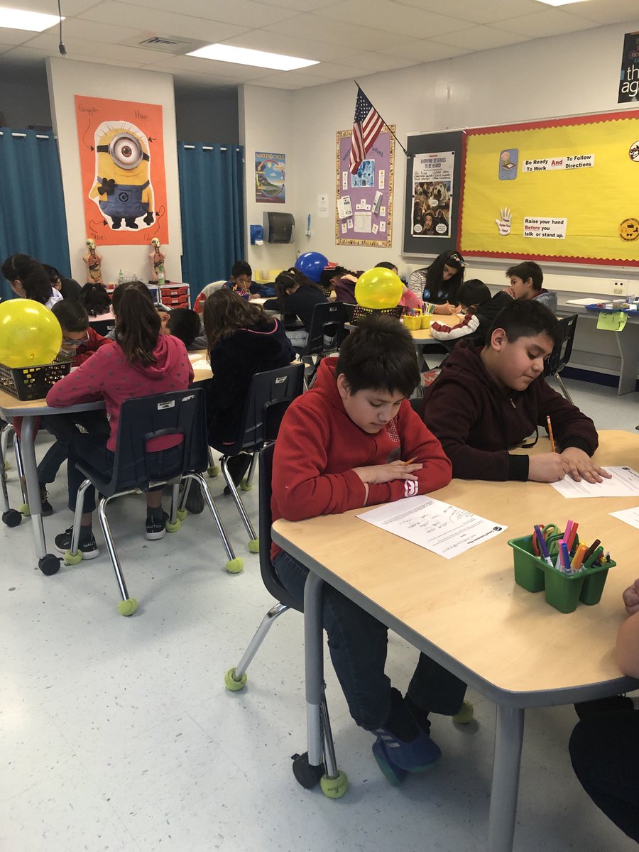 AOropeza_HDHES's tweet photo. 5th grade making connections before the actual hands on model! Science lab time! ☀️🌍🌙💫🪐 #TeamSISD #HDHILLEY #hdhes #MrsOropeza @jgonza1323_HDHE @HDHilley_ES @DNavariz_CI https://t.co/3sg9E4c7hE