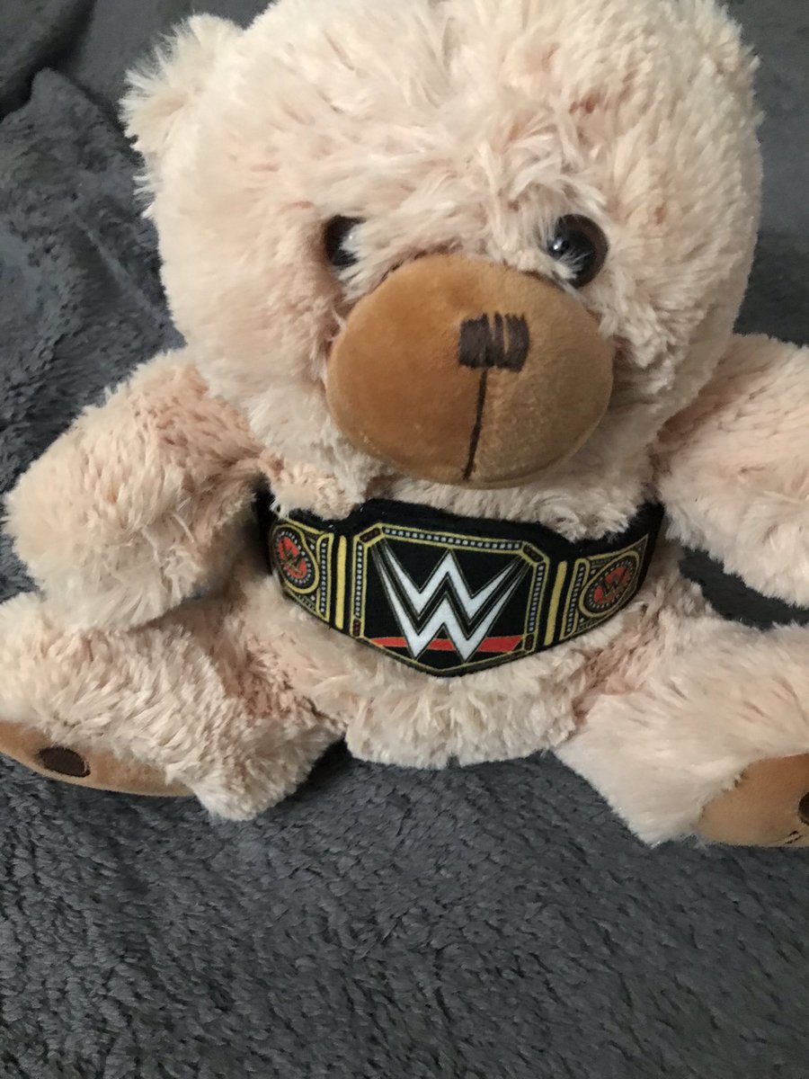 Aislee Trachta tweet media