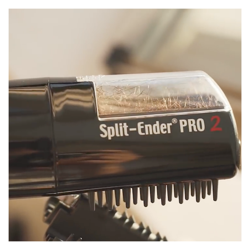 splitenderPRO's tweet photo. Check out @TheBeautychelle hair routine with the revolutionary and patented @splitenderPRO You too can have amazing #hair like this right from the comfort of your home
.
#splitenderpro #hairroutine #hairgoals #splitender #splitends #talaverahairproducts #healthyhair https://t.co/ocWNTQu8Gv