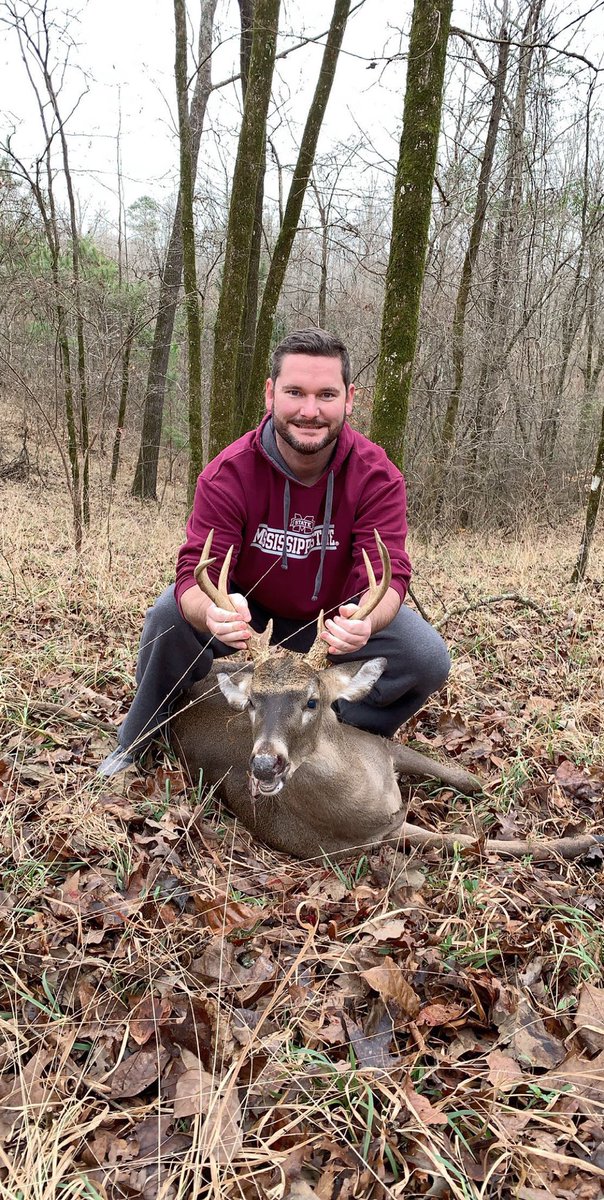 AngLyn7's tweet image. From smiling to smizing, I enjoy every adventure with you!