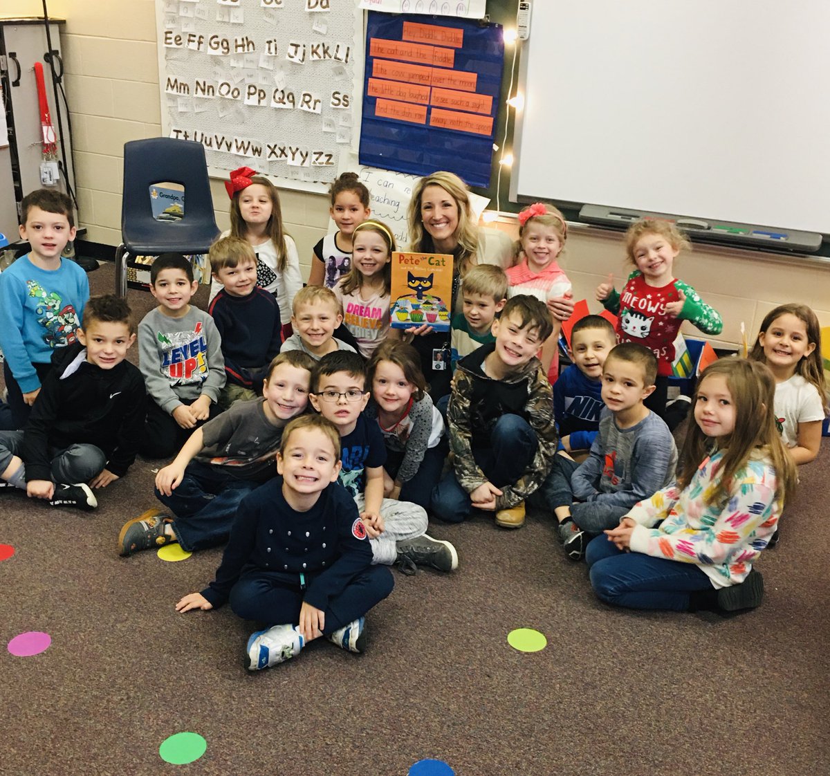 ringhiser's tweet photo. Loved spending time with my Kindergarten friends this morning talking about “Standing Up and Owning It” We love Pete the Cat❤️ #brnrfactor #hilliardway ⁦⁦@BRN_Elementary⁩ https://t.co/27g8mAR5C5