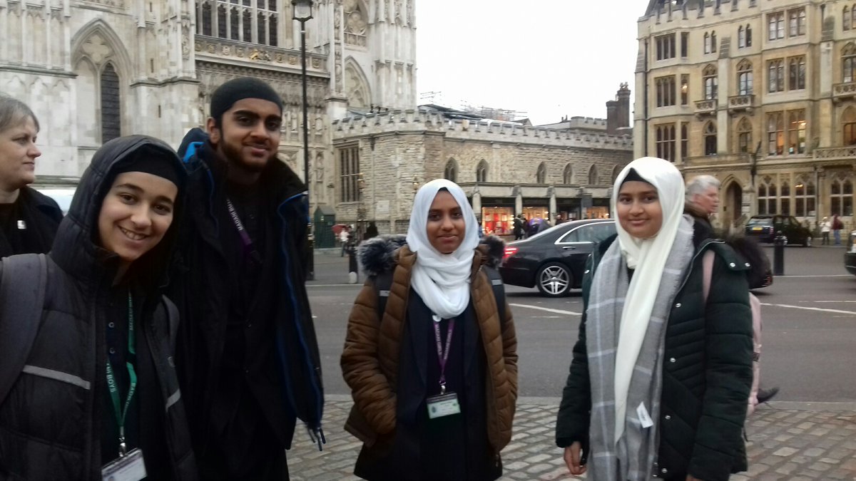 MadaniSchools's tweet photo. Waiting to enter the hall where we are honoured to be attending the National Holocaust Memorial Day Event in London. @HolocaustCentUK @stophateuk @callhateout https://t.co/ulnAE8VS0v