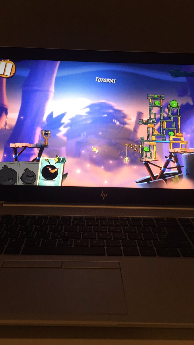 DianoIssa's tweet photo. My favorite game all time 😂😍 https://t.co/JubI9KMi7n