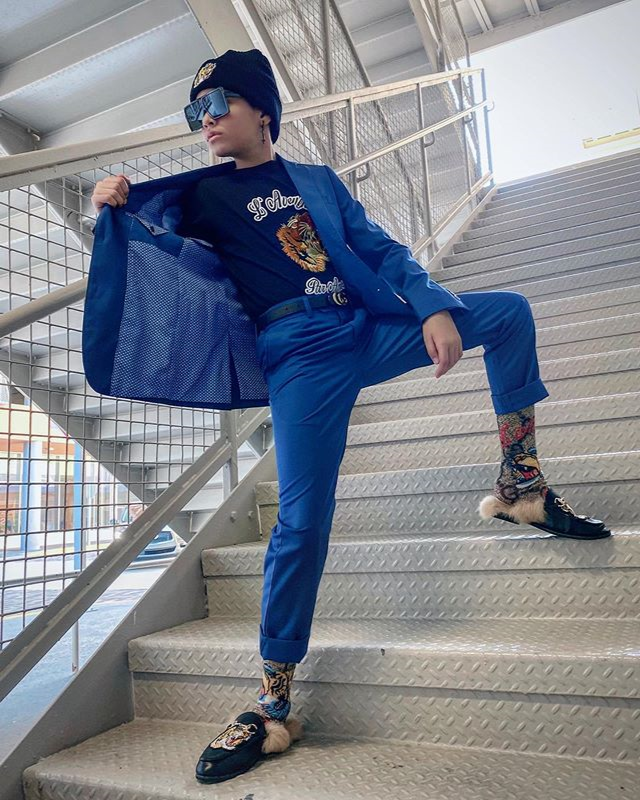 KaylerRaez's tweet photo. Rocking my 2 piece elegant suit from T.O. Collection https://t.co/XjDoAhOWYt👈🏼
IG: https://t.co/8wm6HwQSe7
Facebook: https://t.co/FM1qB3UHPZ
YouTube: https://t.co/ANWKaHJ1DA
Famous Birthdays: https://t.co/8a6DeIb6Lf
WEBSITE: https://t.co/VQYvBjMHsD
#kaylerraez #tocollection https://t.co/4le8GRI7ey