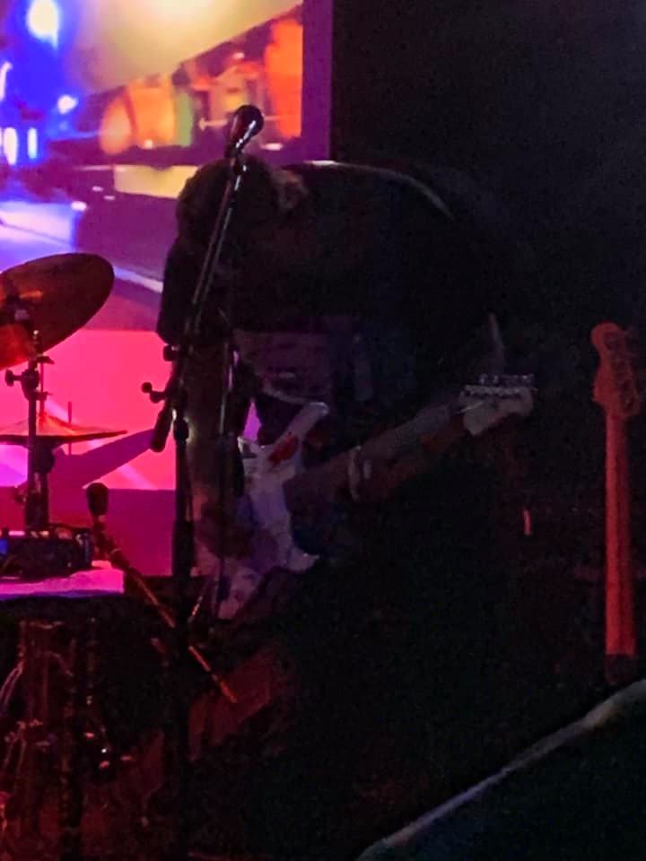 DMaps's tweet photo. Here's another one by #MartijnPrins of me live at #TheWaterRats. Click on the image below to see the full photo #pennyblackmusicweb https://t.co/fWlqmb3tdB