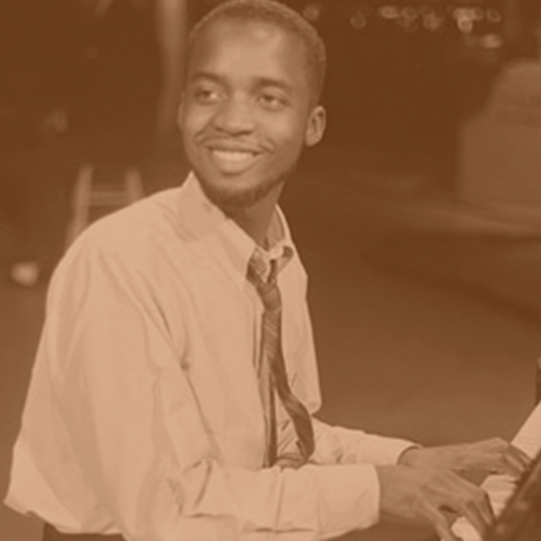 🗞🖊 Journalist quotes - <a href="/nytimes/">The New York Times</a> 

« ... After I heard Ahmad’s gig it really inspired me as to what jazz is really about (he does a lot of avant-garde things now, but never sacrifies the groove). I’m still feeling that gig... »

Ben Waltzer, The New York Times, 2001

#ahmadjamal