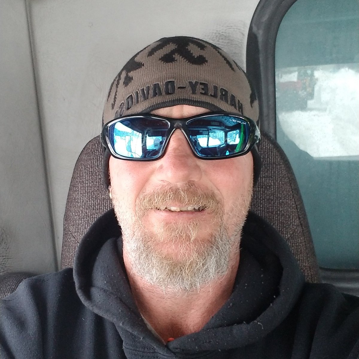 Newfoundguy tweet picture
