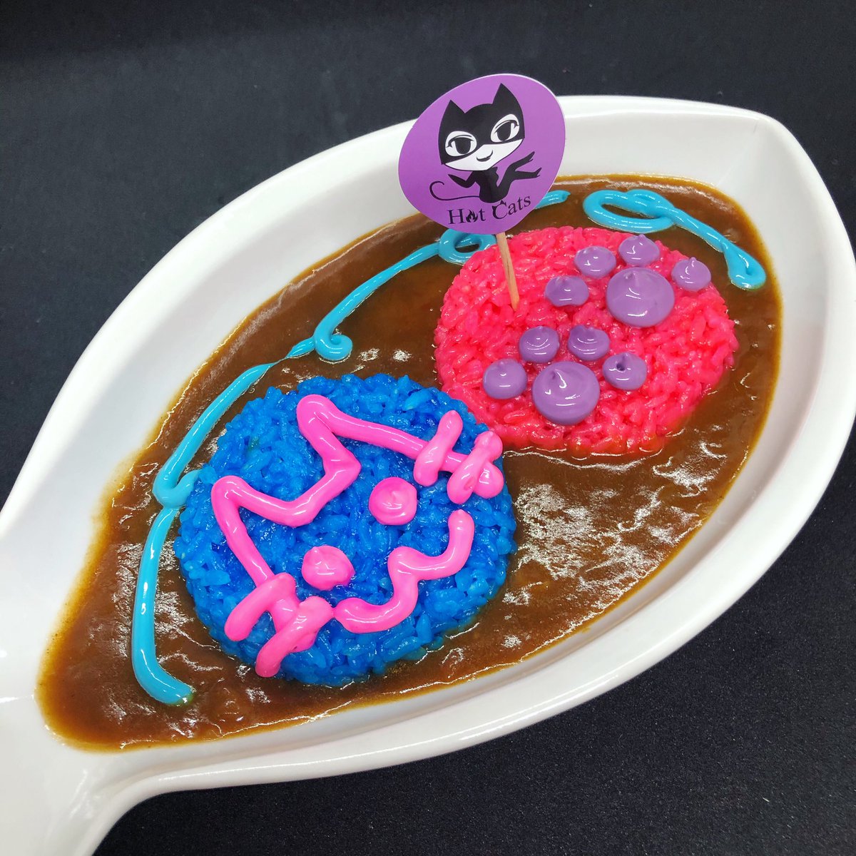 HotCatsJapan's tweet photo. ちょっぴり奇抜な可愛いご飯と😘♥️気まぐれで個性的なニャンコ達のお店🐾
2月までの限定営業💋
今週も、水木はホットキャッツに寄り道してね✨👍🏻

#hotcats #ホットキャッツ #hotdog #latex #rubber #maid #メイド
#fetishcafe #fetishrestaurant #コンセプトカフェ 
#nagoya #sakae #cafe #カフェ https://t.co/HoCwayYCfj