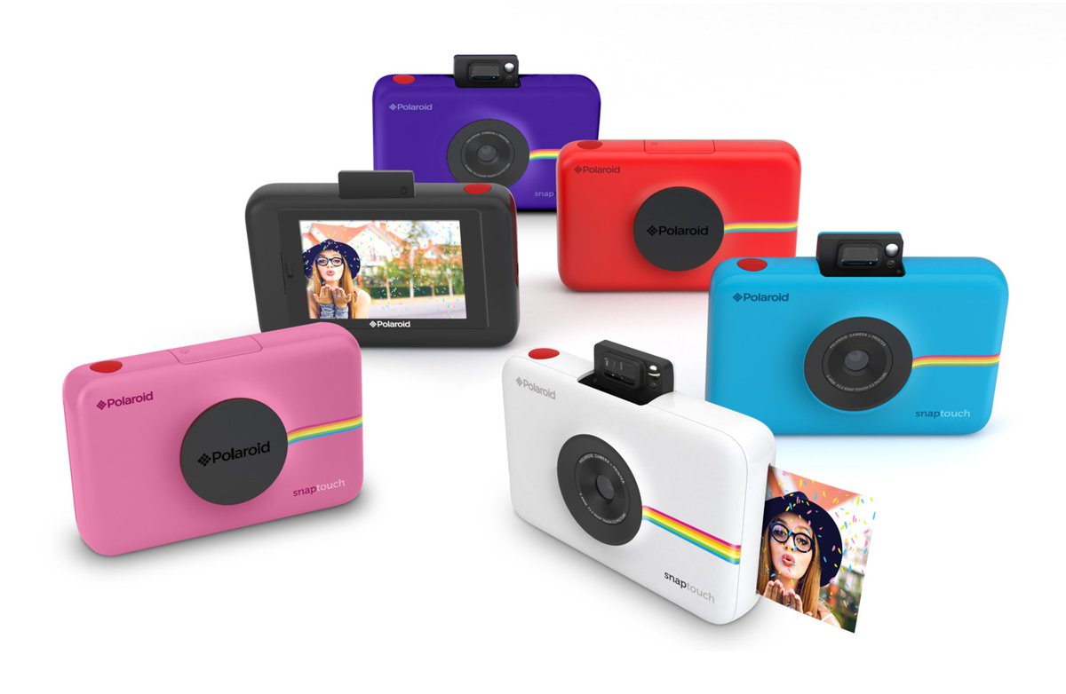 acstudiospain's tweet photo. Si queremos una imagen en papel, el proceso digital necesita un dispositivo de impresión por lo que si queremos una copia impresa al momento necesitaremos un cámara instantánea ya que cuentan con un sistema de impresión propio y tamaño bolsillo.
#polaroid #polaroidsnaptouch https://t.co/8HL5wMwVhw