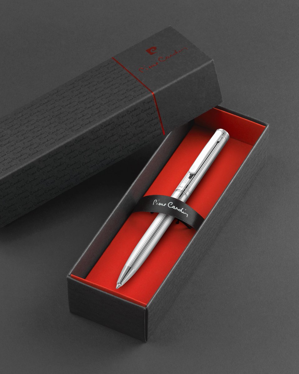 PierreCardinUK's tweet photo. The Moulin #Rollerball is a masterpiece of miniature engineering and makes a fabulous #gift for someone special. Get yours here! - https://t.co/y2nk8SmCYI https://t.co/rmCl41MCkl