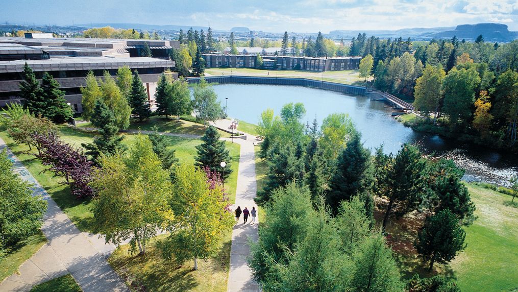 FlemingCollege's tweet photo. Meet @BrockUniversity, @Carleton_U, @mylakehead, @LaurentianU and many others at the #FlemingPathways Fair this week!
Frost Campus: Tuesday, Jan. 28, 10 a.m. - 2 p.m. in the Discovery Trail
Sutherland Campus: Wednesday, Jan. 29, 10 a.m. - 2 p.m. in the Steele Centre and KTTC https://t.co/TpzZRVJN3S
