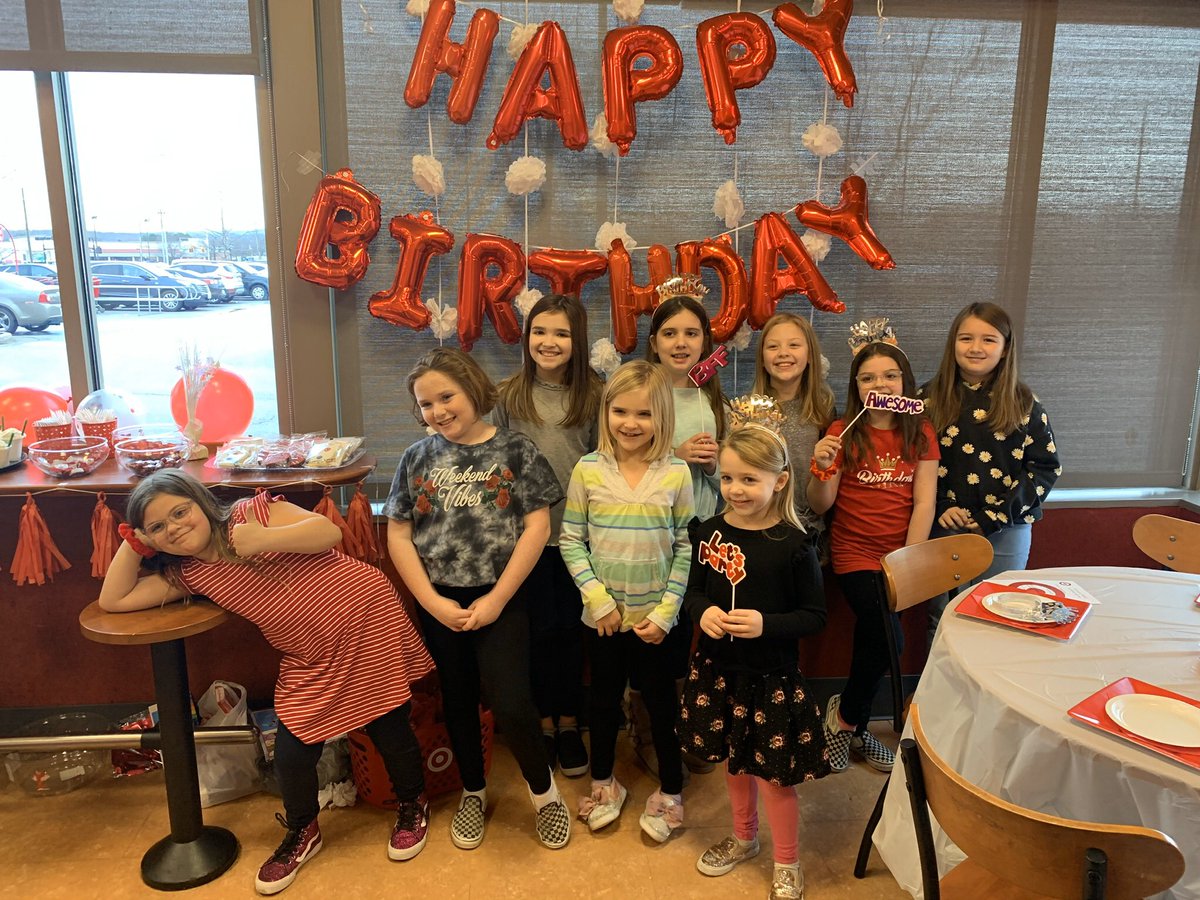 sherrie_schneid's tweet photo. Emโs TEN! Best b-day ever, all thanks to the super fantastic Target team! Scavenger hunt, FRAPPUCINOS, popcorn, slushees, & shopping oh my! We cannot thank managers Lisa, Stephanie and Lindsey enough for her amazing day! #TARGET #beststoreever #birthdaygoals #Theseemployeesrock https://t.co/KMACtDFLpE