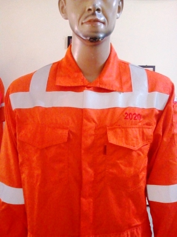Kgl work wear supply of shell 2020 design of fire retardant coverall using Normex IIIA Fabrics  produced and  delivered to #SPDC of Nigeria.
Thanks once more for your patronage.
Contact us: 07064463195
Lagos: 08126842802
Email: kglworkwear@gmail.com